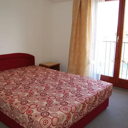 Apartment Myadria